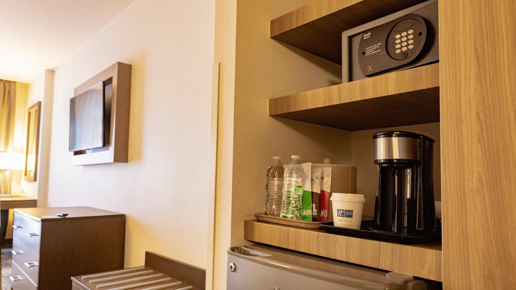 Holiday Inn Express & Suites Chihuahua Juventud By Ihg Buitenkant foto