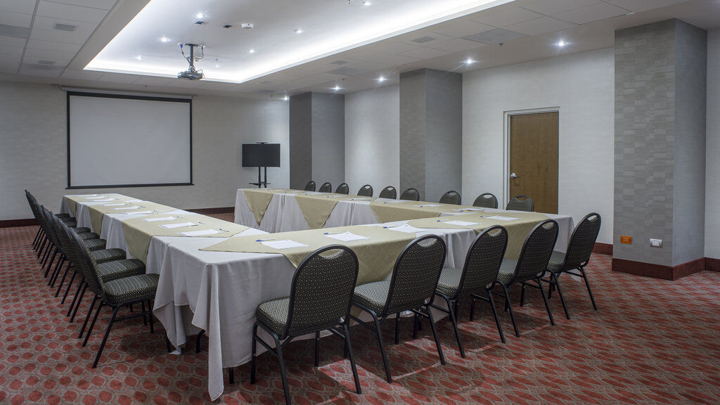 Holiday Inn Express & Suites Chihuahua Juventud By Ihg Buitenkant foto